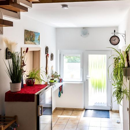 Magdalena Apartmanhaz 凯斯特海伊 外观 照片