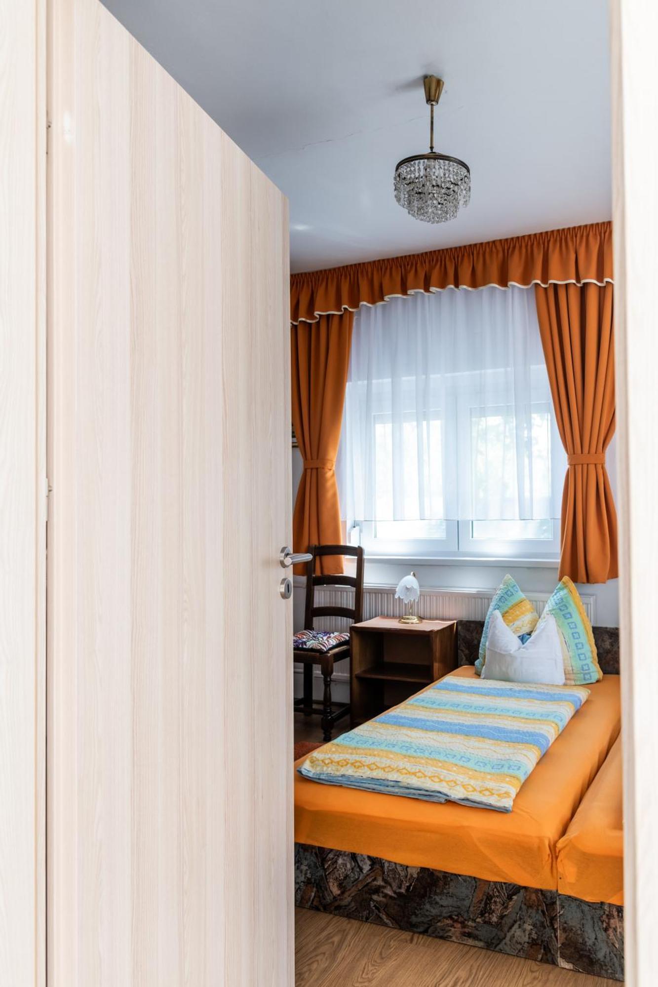 Magdalena Apartmanhaz 凯斯特海伊 外观 照片